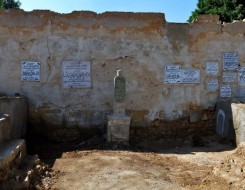  العرب اليوم - رئيس الوزراء المصري يكشف بشفافية الموقف بشأن نقل المقابر