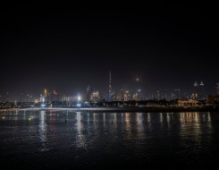  العرب اليوم - دبي تفتتح 3 شواطئ جديدة للسباحة الليلية للارتقاء بجودة الحياة في الإمارة