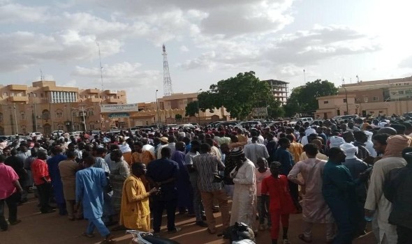  العرب اليوم - الاتحاد الأفريقي يدعو جيش النيجر بإعادة السلطة الدستورية وواشنطن تطالب بالإفراج عن بازوم