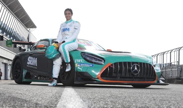  العرب اليوم - أوّل سائقة سباقات سعودية تؤسّس فريقها الخاص
