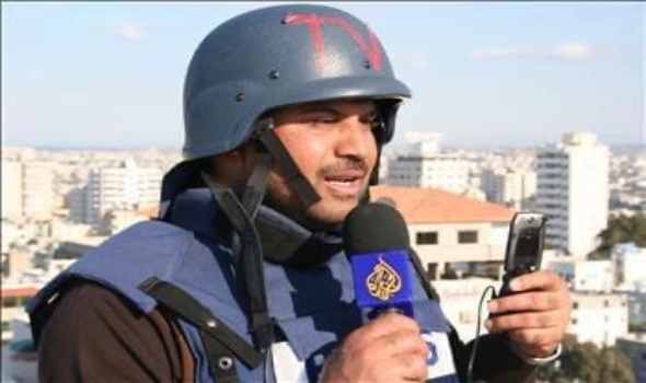  العرب اليوم - مقتل عدد من أفراد أسرة وائل الدحداح مراسل الجزيرة في قطاع غزة وهو على الهواء مباشرة