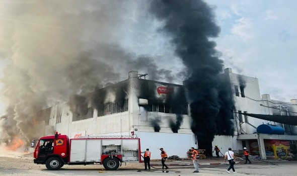  العرب اليوم - وزارة الصحة في غزة تُعلن عن إندلاع حريق على بوابة مجمع الشفاء وحالات اختناق بين النساء والأطفال