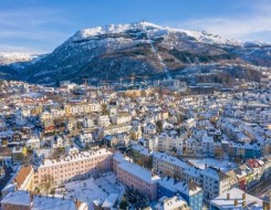  العرب اليوم - مدينة بيرغن النرويجية المكان المثالي للمغامرات ومشاهدة المعالم السياحية