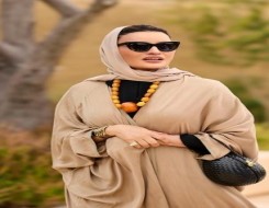  العرب اليوم - الشيخة موزة تجذّب انتباه عاشقات الموضة بإطلالاتها المميّزة