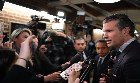 العرب اليوم - هيغسيث يؤكد الاستعداد لاستئناف الحرب في حال اخطأت ايران الاختيار