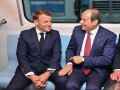  العرب اليوم - الرئيس السيسي يصطحب ماكرون في جولة تاريخية بشوارع الإسكندرية وقلعة قايتباي