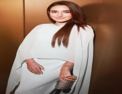  العرب اليوم - أمينة خليل تتألق في الأبيض بإطلالات عصرية ولمسات أنثوية