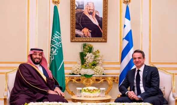  العرب اليوم - ولي العهد السعودي يبحث مع رئيس وزراء اليونان تطورات المنطقة وتداعيات الهجمات الإسرائيلية على إيران