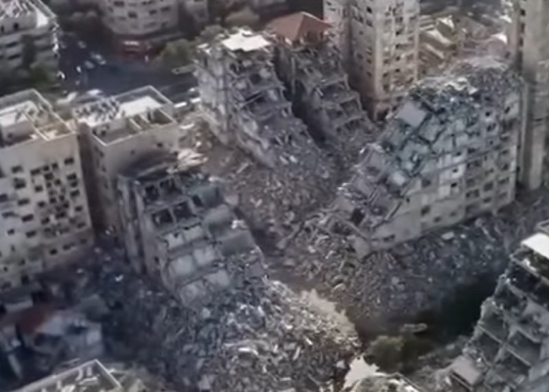  العرب اليوم - ضربات إيرانية توقع 3 قتلى و130 مصابا وإسرائيل ترد بقصف مواقع عسكرية في طهران