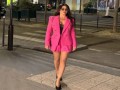  العرب اليوم - أفكار مختلفة لارتداء اللون الوردي في الصيف