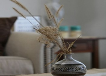  العرب اليوم - أفكار مبتكرة لتنسيق أثاث بلون الشوكولاتة في ديكور غرفة المعيشة