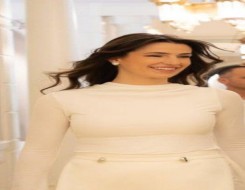  العرب اليوم - الأميرة رجوة تتألق بإطلالة أنيقة بالأبيض تجمع بين البساطة والرقي