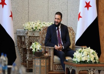 العرب اليوم - رئيس الأركان البريطاني يقدم درعا تذكاريا للشرع خلال لقاء رسمي