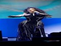  العرب اليوم - ميريام فارس بإطلالة جريئة وتصاميم بيار خوري تبرز اختلاف الأسلوب بينها وبين ياسمين صبري