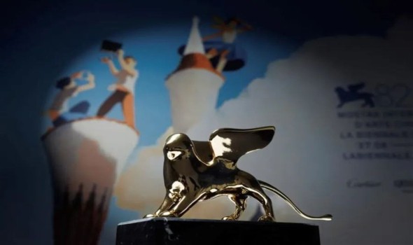  العرب اليوم - فيلم "Father Mother Sister Brother" يفوز بالأسد الذهبي في مهرجان فينيسيا السينمائي 2025 وسط احتفاء واسع