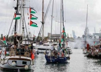 العرب اليوم - أسطول "الصمود العالمي" يواصل إبحاره بإتجاه غزة لكسر الحصار الإسرائيلي