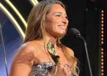  العرب اليوم - أمينة خليل تتألق في حفل "الموريكس دور" وتفوز بجائزة أفضل ممثلة عربية في الدراما المصرية عن "لام شمسية"