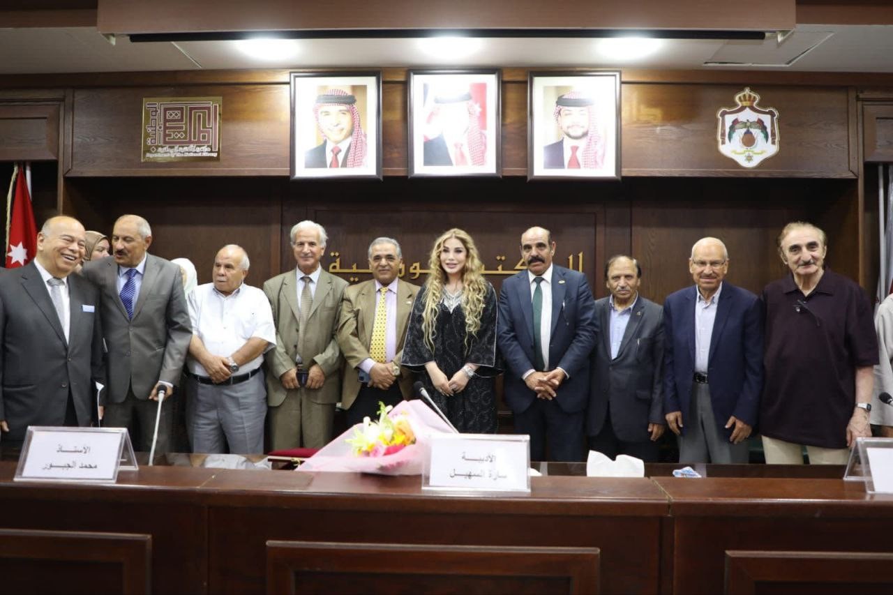  العرب اليوم - ندوة أدبية حول كتاب "فحوى التأويل" للكاتب علي القيسي برعاية الدكتورة والأديبة سارة السهيل