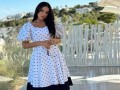  العرب اليوم - النجمات يعِدن نقشة البولكا دوت إلى الواجهة بأسلوب أنيق