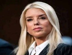  العرب اليوم - قضية إبستين تلاحق وزيرة العدل الأميركية "بام بوندي" رغم إقالتها