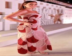  العرب اليوم - إطلالات نجمات الوطن العربي تدعم التوعية بسرطان الثدي