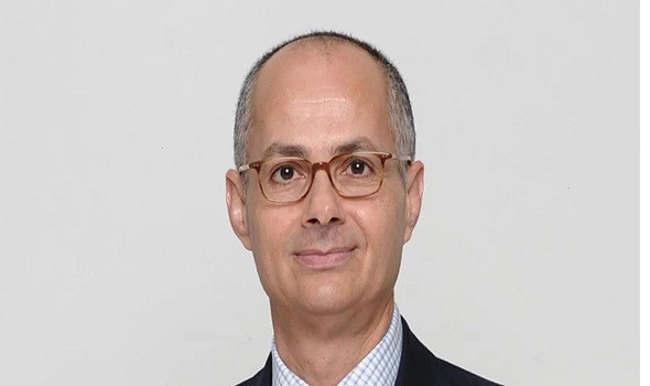 عمر ياغي يبتكر تقنية لاستخلاص المياه من الهواء الجاف