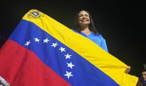 زعيمة المعارضة في فنزويلا ماريا كورينا ماتشادو تهدي ترامب ميدالية جائزة نوبل للسلام