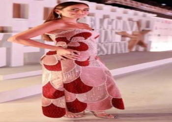  العرب اليوم - إطلالات نجمات الوطن العربي تدعم التوعية بسرطان الثدي
