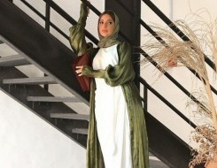  العرب اليوم - عبايات عصرية مستوحاة من أسلوب مدونات الموضة الإماراتيات
