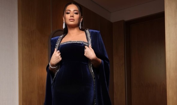  العرب اليوم - فستان الكاب لإطلالة تمنح حضوراً آسراً في السهرات