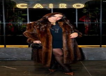  العرب اليوم - النجمات يتألقن بلمسة الفرو في الشتاء