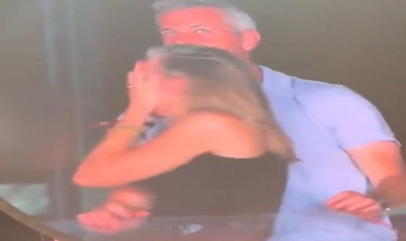  العرب اليوم - فضيحة حفل كولدبلاي السيدة المتهمة بالخيانة تكشف الحقيقة لأول مرة