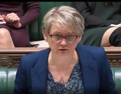  العرب اليوم - بريطانيا تضع خططاً لإجلاء رعاياها من منطقة الخليج "عند الضرورة"