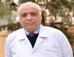 العرب اليوم - أستاذ بجامعة القاهرة يُتوَّج رجل العام في مصر والشرق الأوسط تقديرًا لإسهاماته الطبية