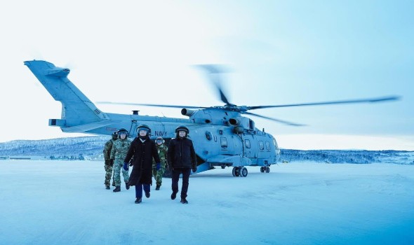  العرب اليوم - فرنسا تعلن إرسال قوات إضافية إلى غرينلاند وفقاً للتطورات الأمنية