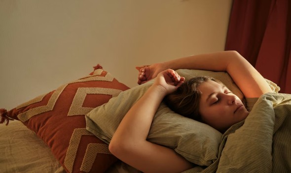 استراتيجية فعّالة لادخار النوم واستخدامه لاحقاً