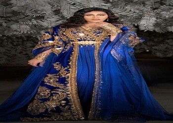  العرب اليوم - بين القفطان والعباءة إطلالات رمضانية أنيقة مستوحاة من أحلام