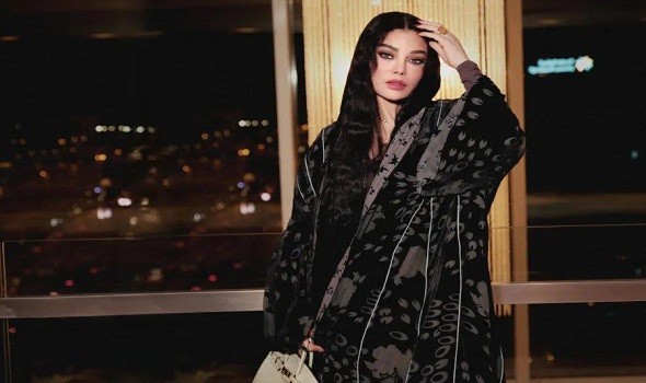  العرب اليوم - إطلالات النجمات الرمضانية مصدر إلهام للأناقة المحتشمة