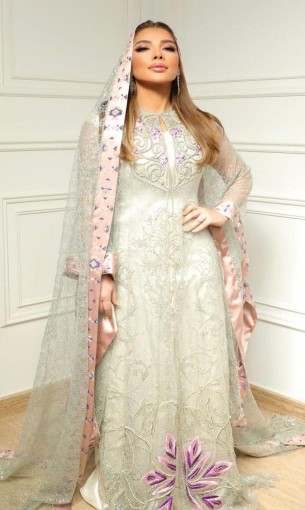  العرب اليوم - أصالة نصري بإطلالات شرقية تجمع الفخامة والوقار