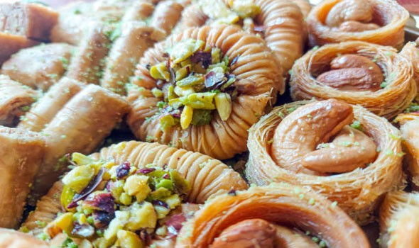  العرب اليوم - أساور الست حلى فاخر يزيّن سفرة رمضان