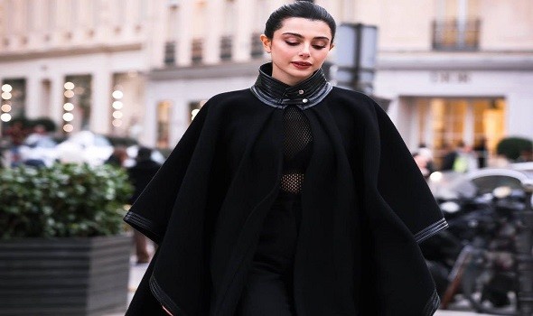  العرب اليوم - إطلالات محتشمة لنجمات أسبوع الموضة تصلح للصباح في رمضان 2026