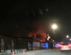  العرب اليوم - إحراق سيارات إسعاف تابعة لجمعية يهودية يُعامل كجريمة كراهية في لندن