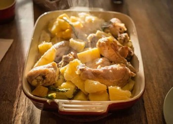  العرب اليوم - صينية البطاطس بالدجاج والكريمة بالفرن