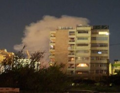  العرب اليوم - تل أبيب تقصف بيروت بكثافة و تعلن إغتيال قيادي في"الحزب" وشخص برفقته في غارتين منفصلتين