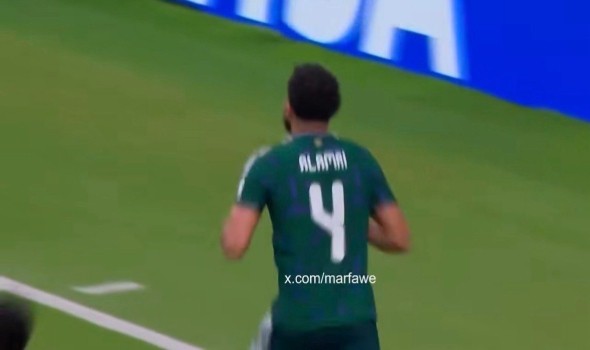 العرب اليوم - عبدالإله العمري يمنح السعودية التقدم أمام الأوروغواي في الشوط الأول