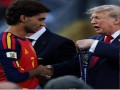  العرب اليوم - ترامب يعلق على قبعة توريس بشعار اجعل أميركا عظيمة من جديد