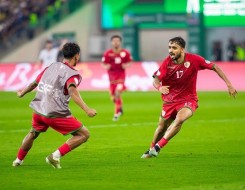  العرب اليوم - عُمان تحسم التأهل لنصف نهائي خليجي 27 بعد قرعة حاسمة مع العراق